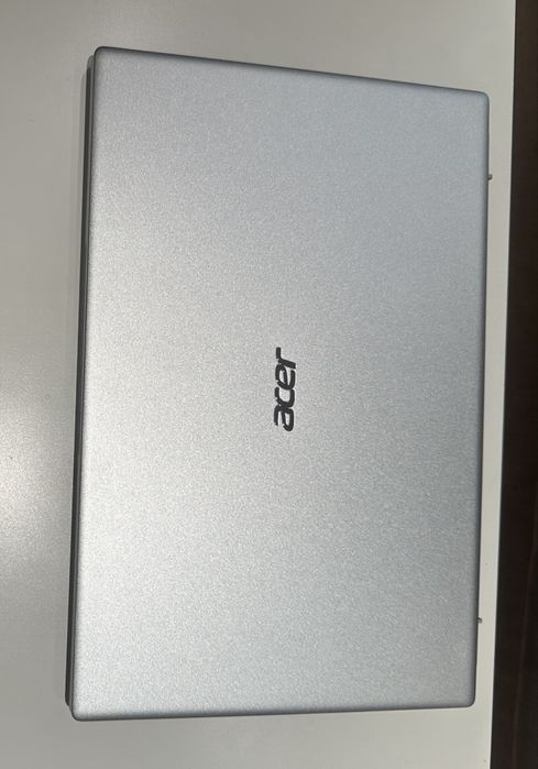 Laptop acer Swift 3 8GB RAM 512GB SSD