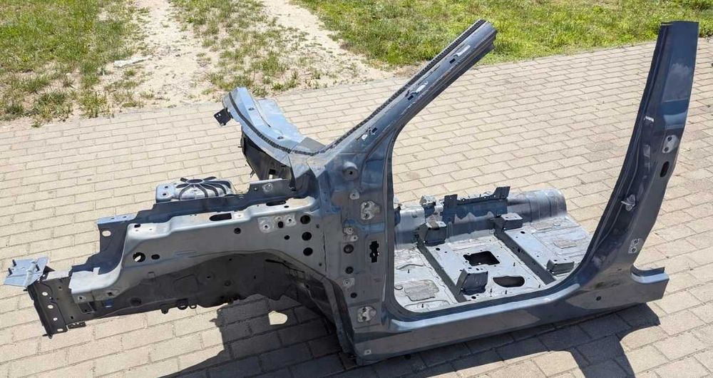Стойка порог сапожок Range Rover Evoque разборка розборка