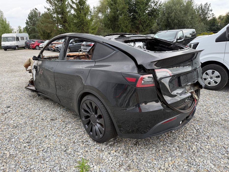 Tesla Y TESLA Y Lift 2022r PERFORMANCE Dual Motor AWD Uszkodzona OKAZJA!!
