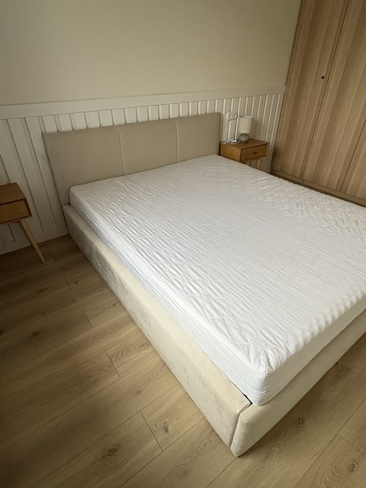 Materac piankowy ze zdejmowanym pokrowcem 160x200