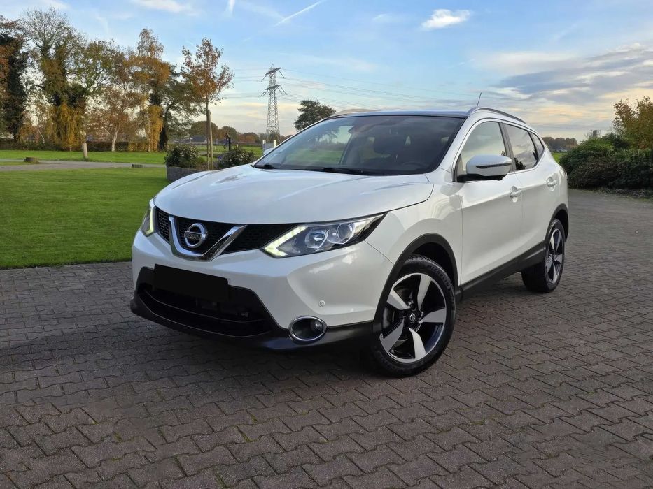 Nissan Qashqai      2015