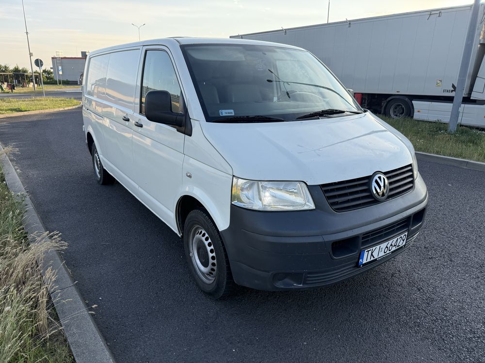 VW TRANSPORTER T5 bez rdzy  !!!