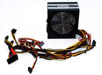 Zasilacz Chieftec 700W GPS-700A8 ATX 80+