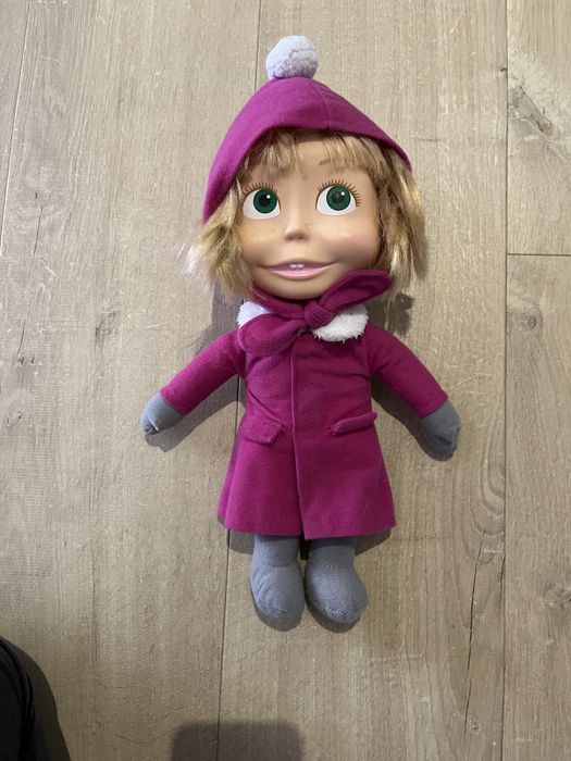 Lalka Masza zimowa grająca