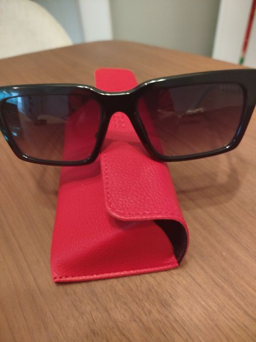 Óculos de sol homem Guess