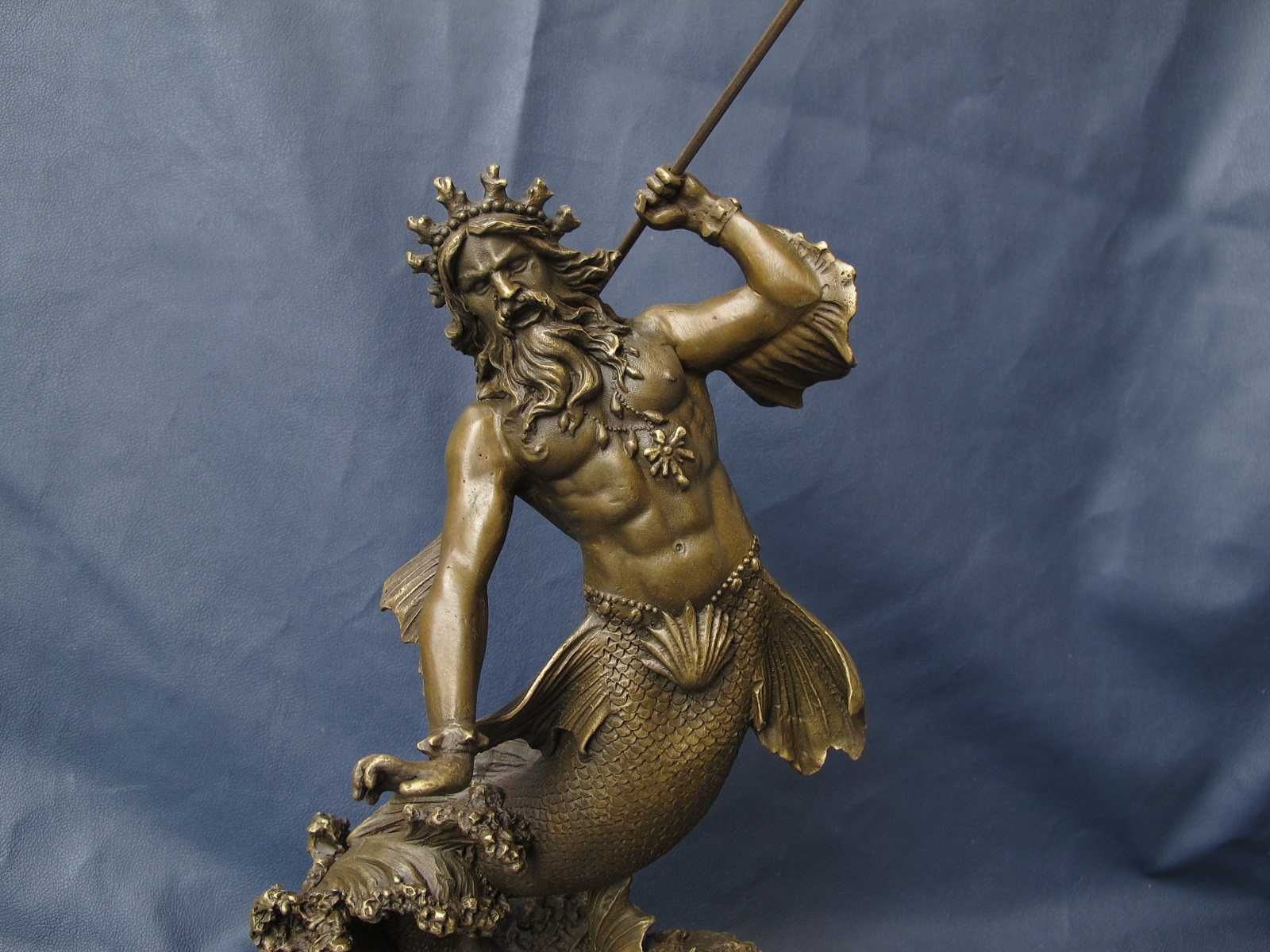 Нептун . Посейдон .  Бог морей . бронзовая статуэтка . Бронза