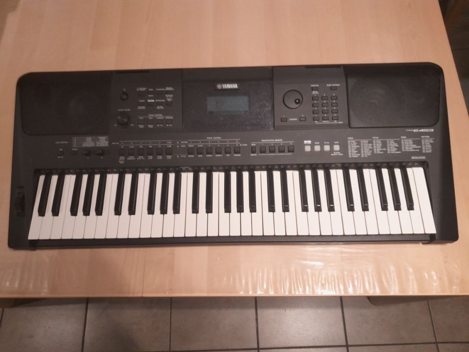 Keyboard yamaha