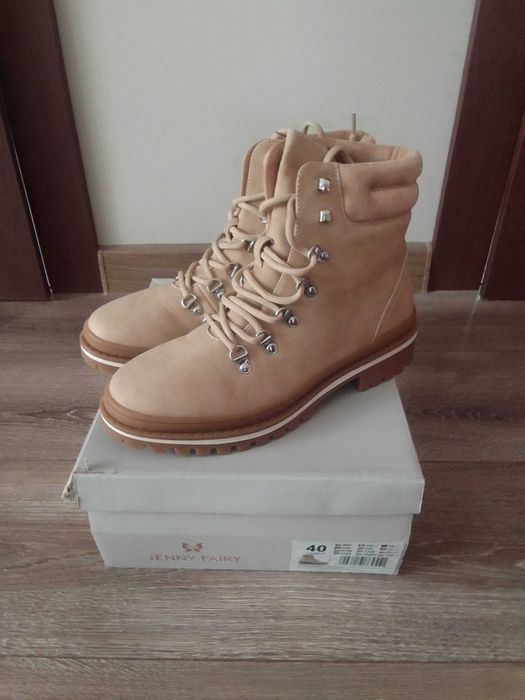 Nowe trapery zimowe damskie marki Jenny Fairy rozmiar 40