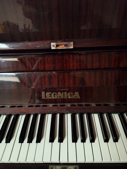 Pianino Legnica  używane
