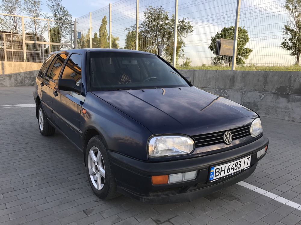 Volkswagen Golf III 1.8