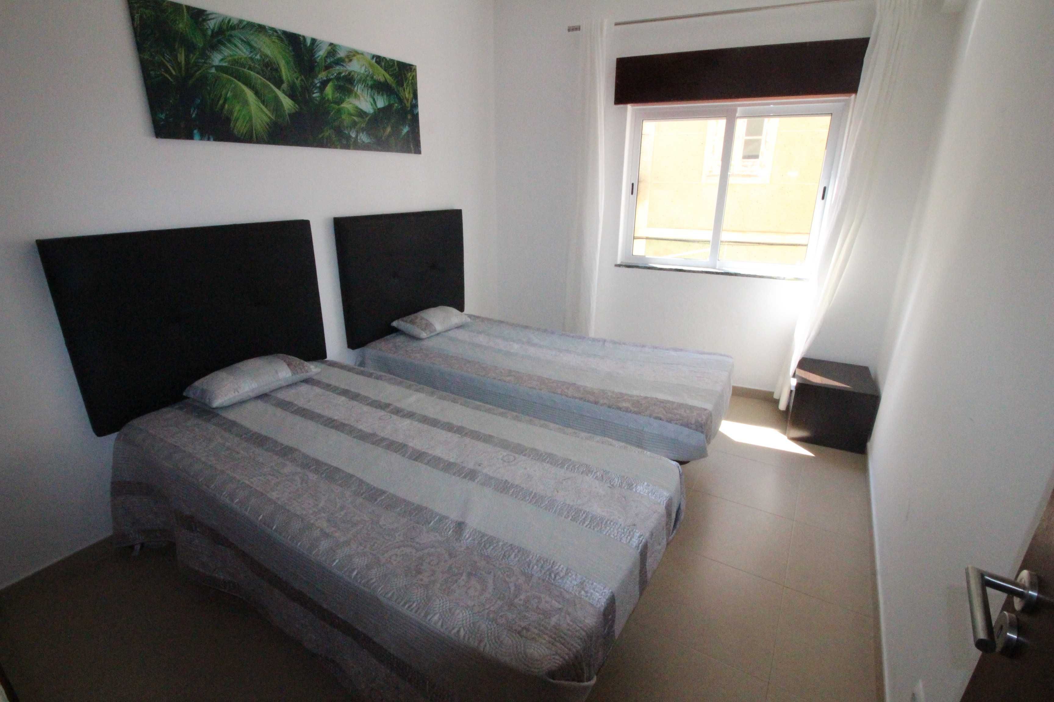 Armação de Pêra T2 Renovado, terraço privado, Praia Pescadores