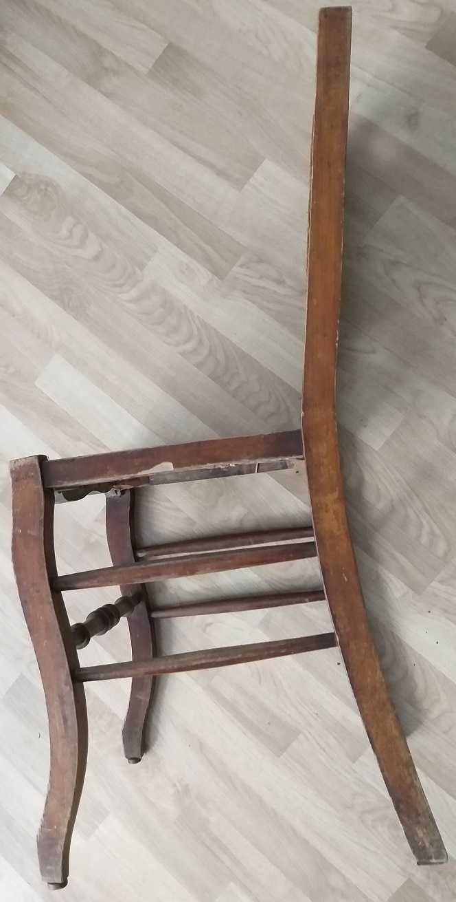 krzesło drewniane z rattanem do renowacji