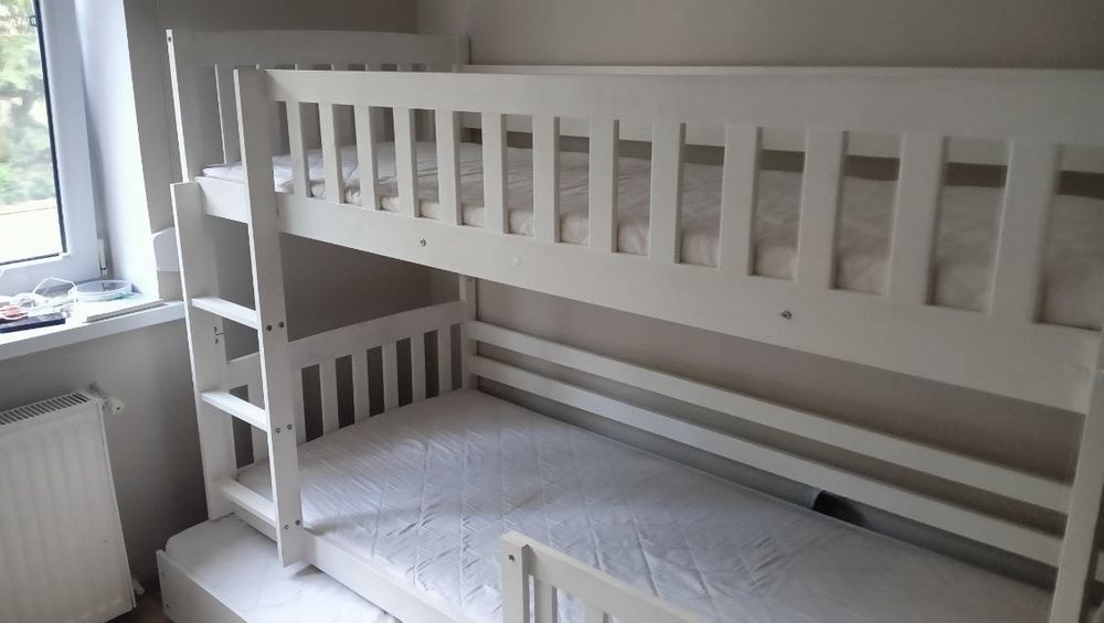 Witam sprzedam łóżko piętrowe