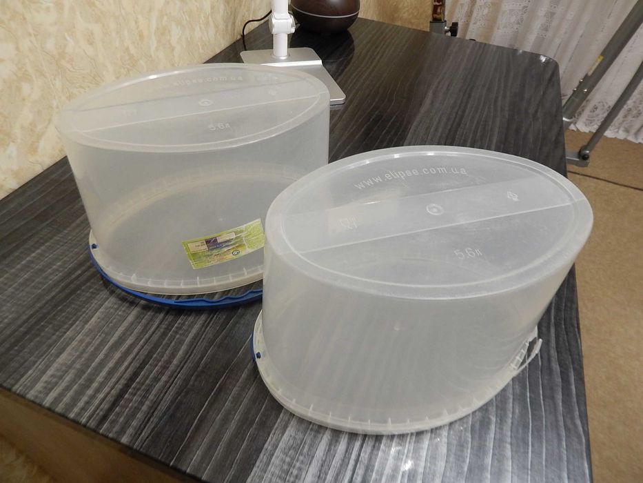 Пластиковое ведро эллипс для пищевых продуктов.
