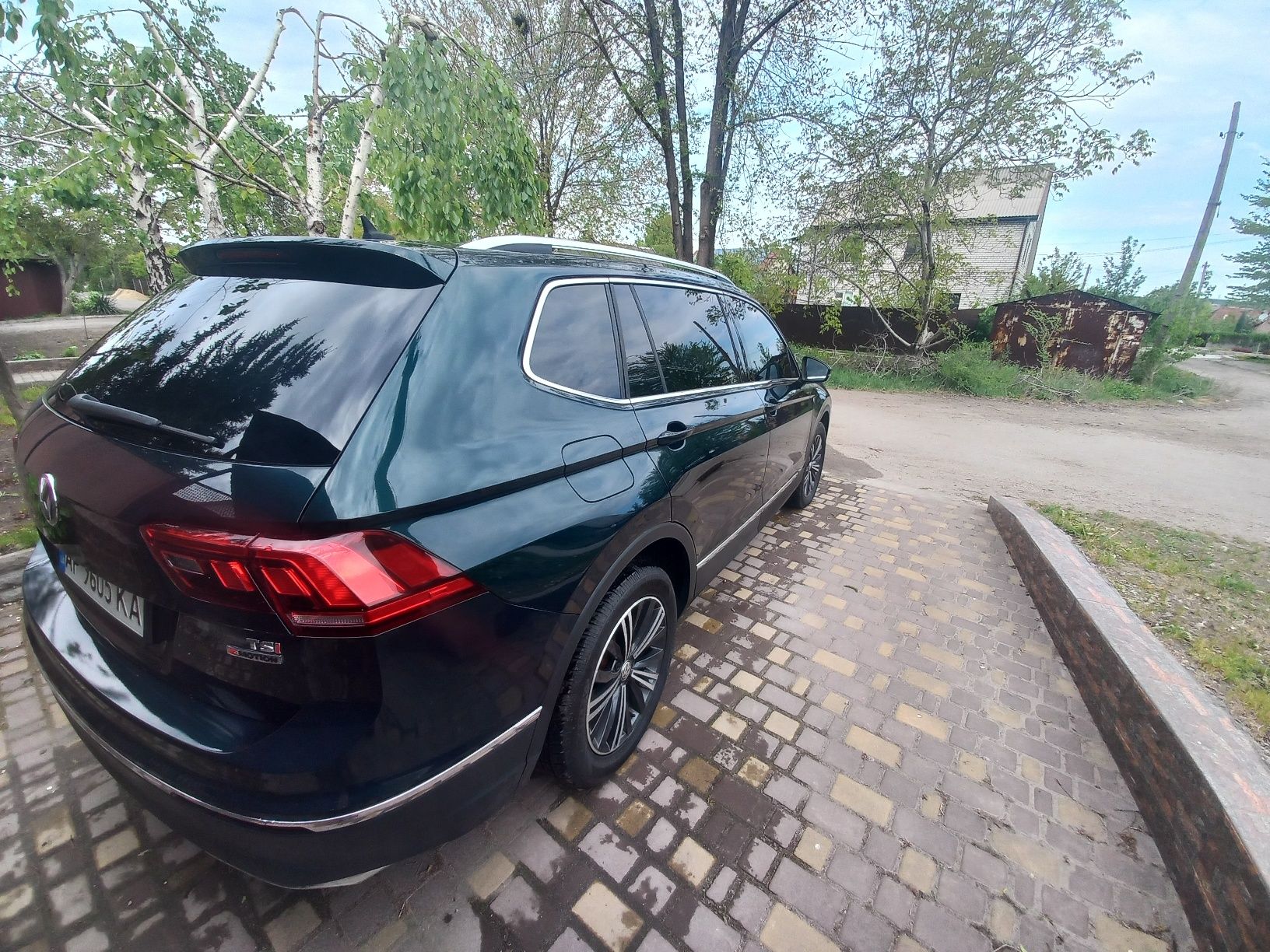 Volkswagen Tiguan  SEL 7мест2018г.в.