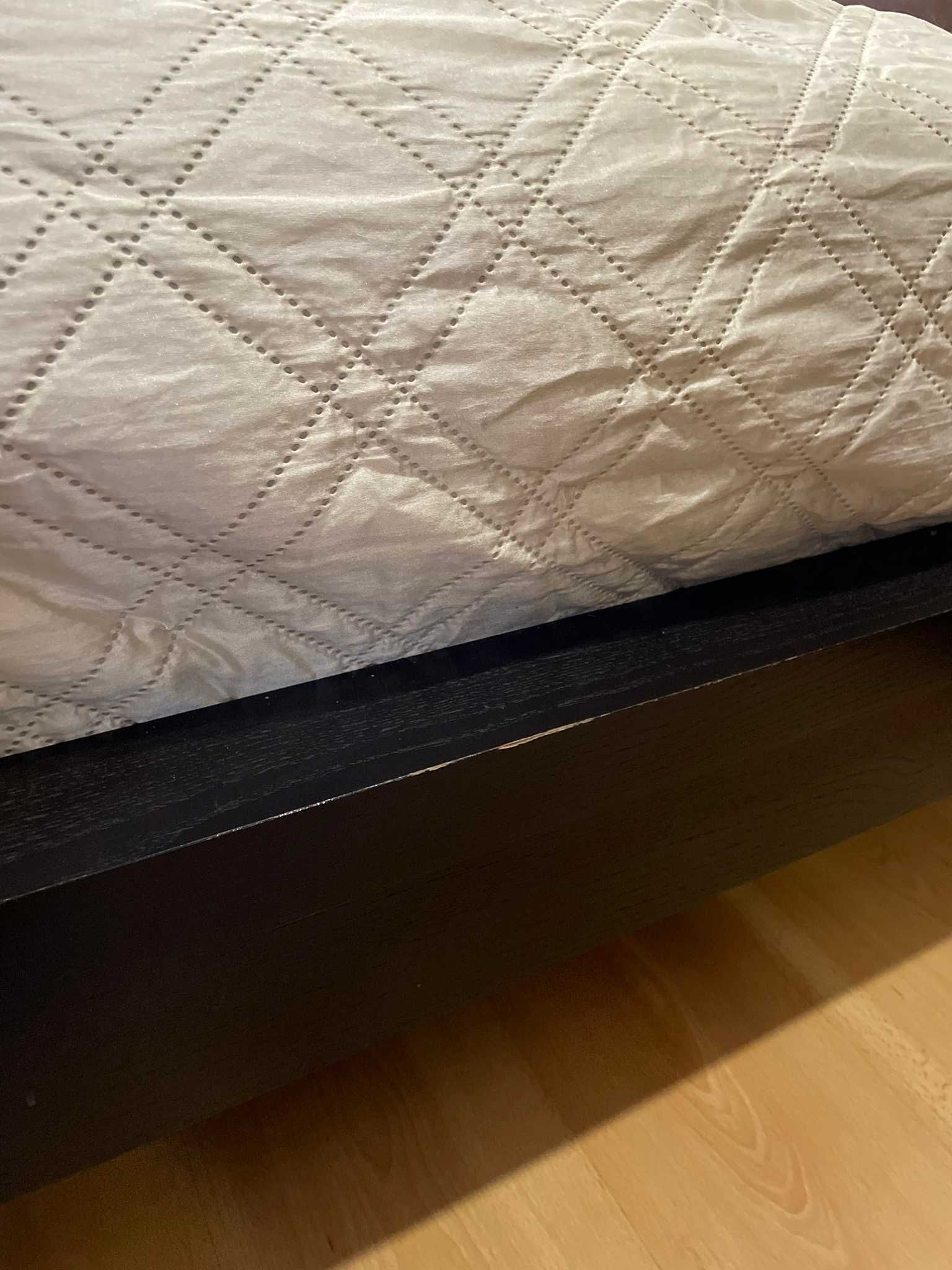 Cama IKEA MALM 160*200 + mesa cabeceira + estrado