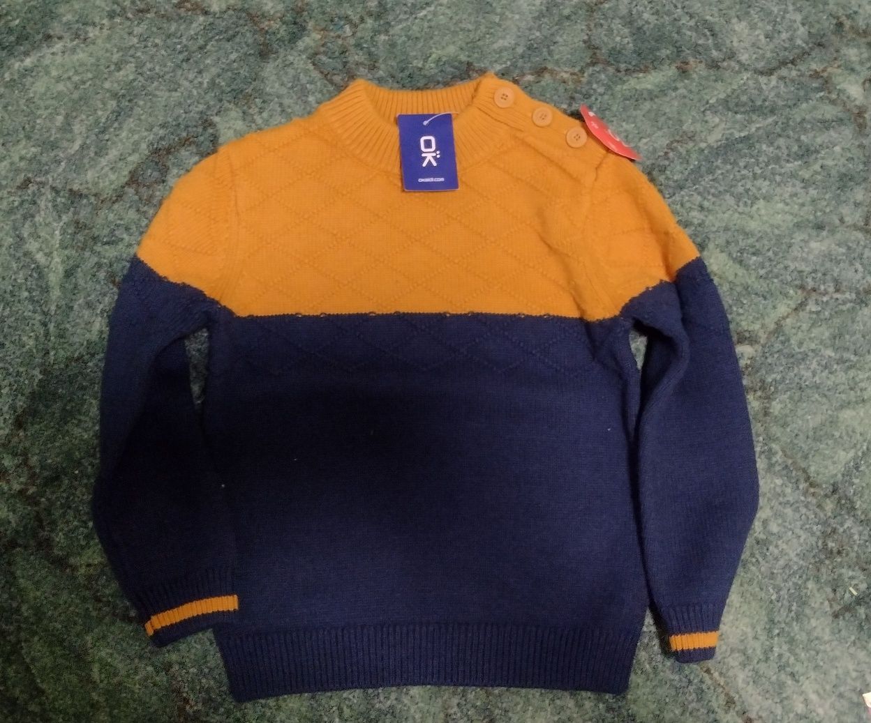 Новый с бирками свитер Okaïdi