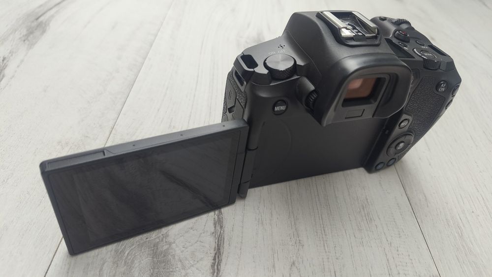 Canon EOS R – świetny stan, komplet w pudełku, gotowy do pracy!