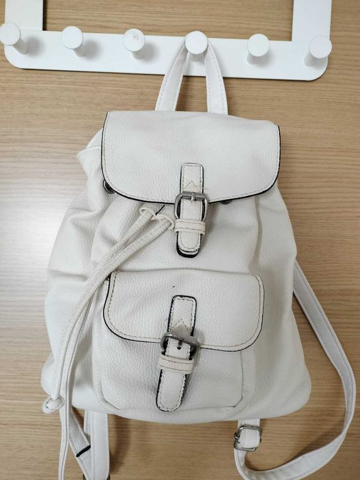 Mochila branca Primark