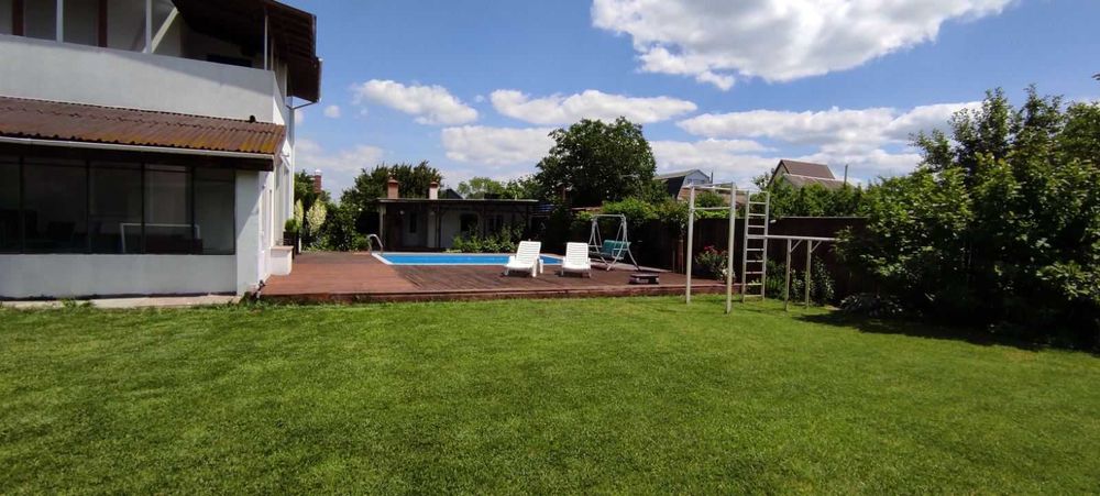 Оренда будинку с генератором та укриттям в с. Проців, 200 м.кв.