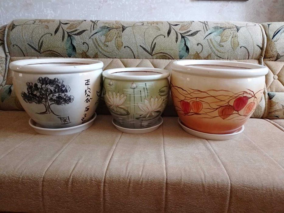 Горшки (вазоны) керамические с поддонами для комнатных растений