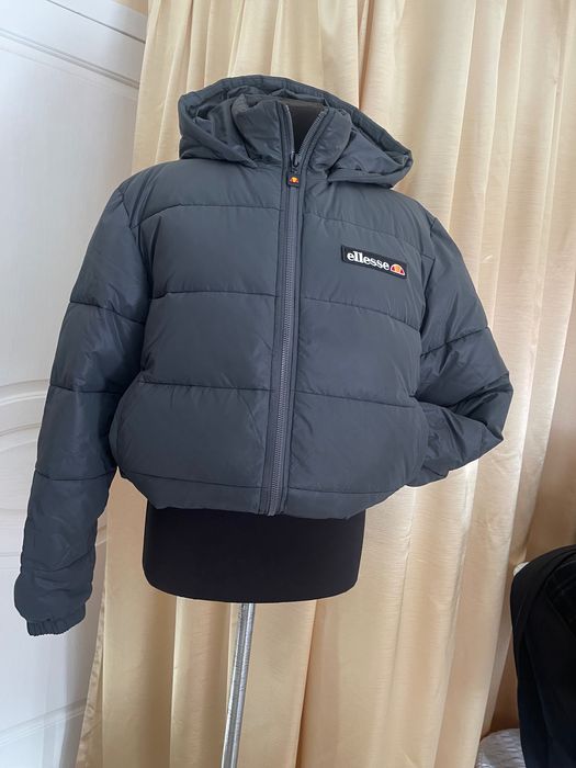 Зимняя женская куртка  Ellesse новая