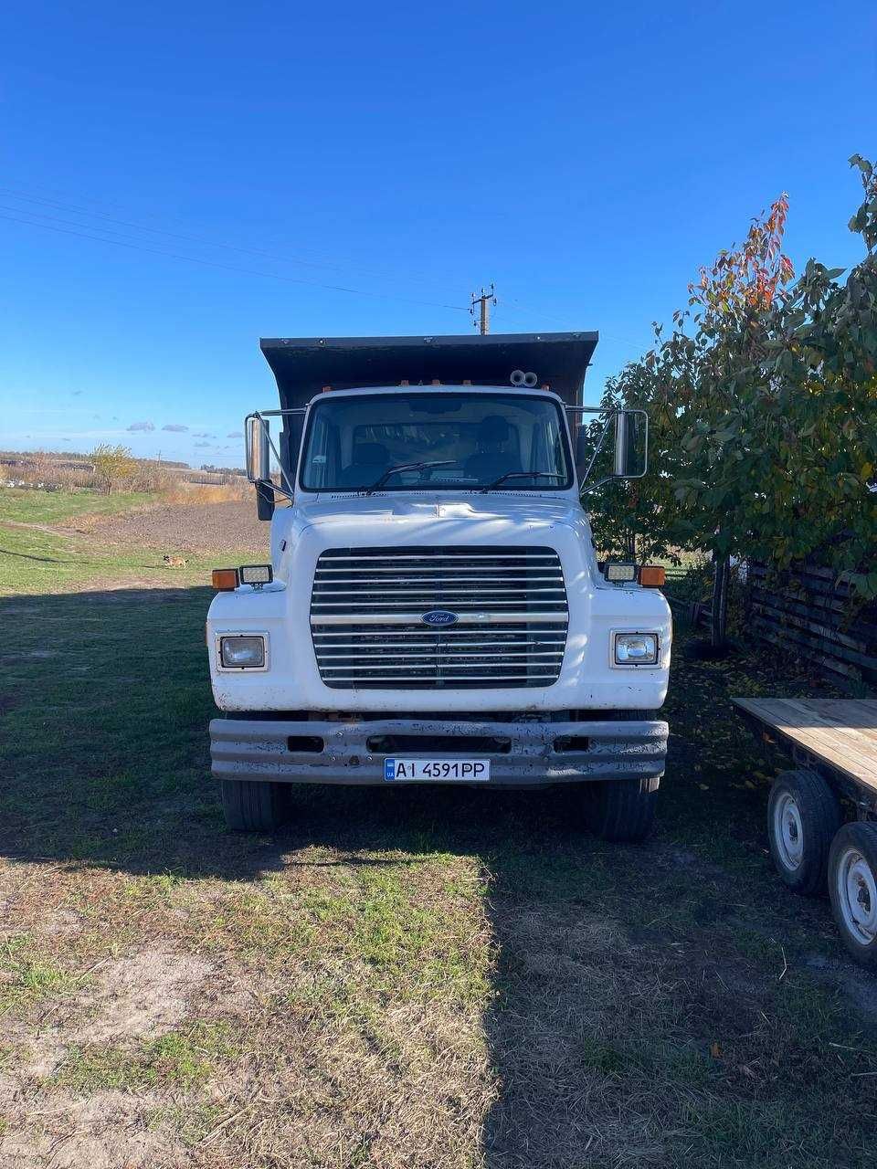 Вантажний автомобіль Ford L9000