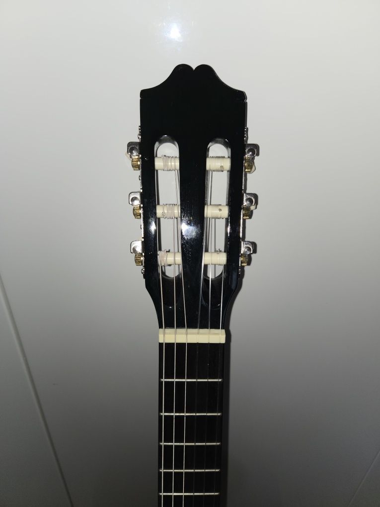Gitara pokrowiec kostki strojnik piekny zestaw