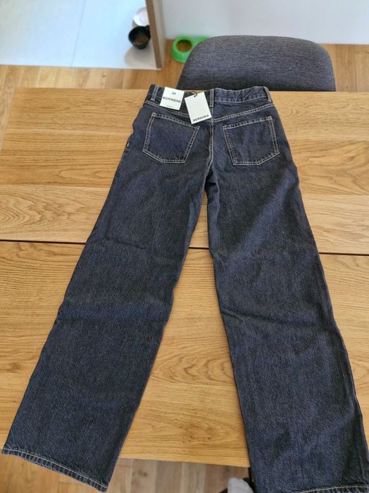 Nowe spodnie bershka boyfriend rozmiar 34