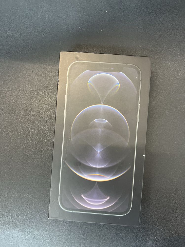 iPhone 12 pro как новый