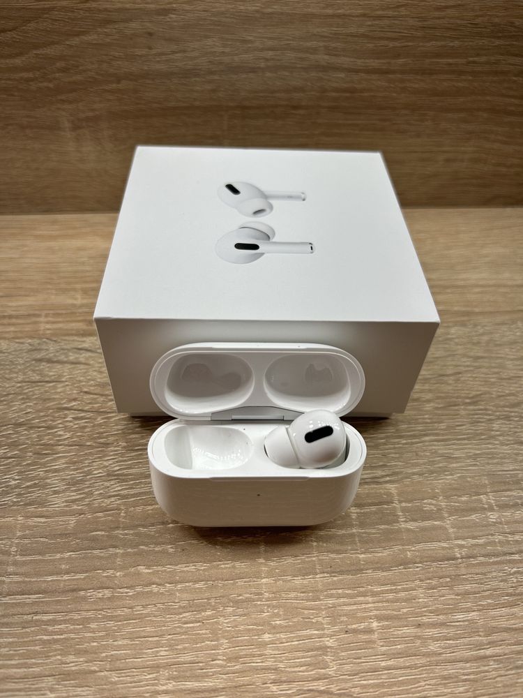 Продам AirPods Pro (2023 год)