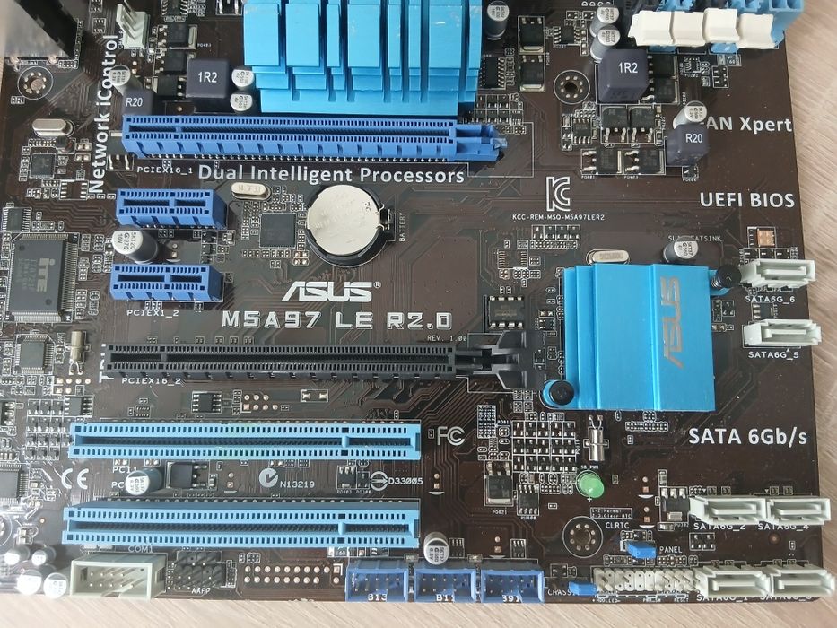 Материнка ASUS M5A97 LE R2.0 + AMD FX6300