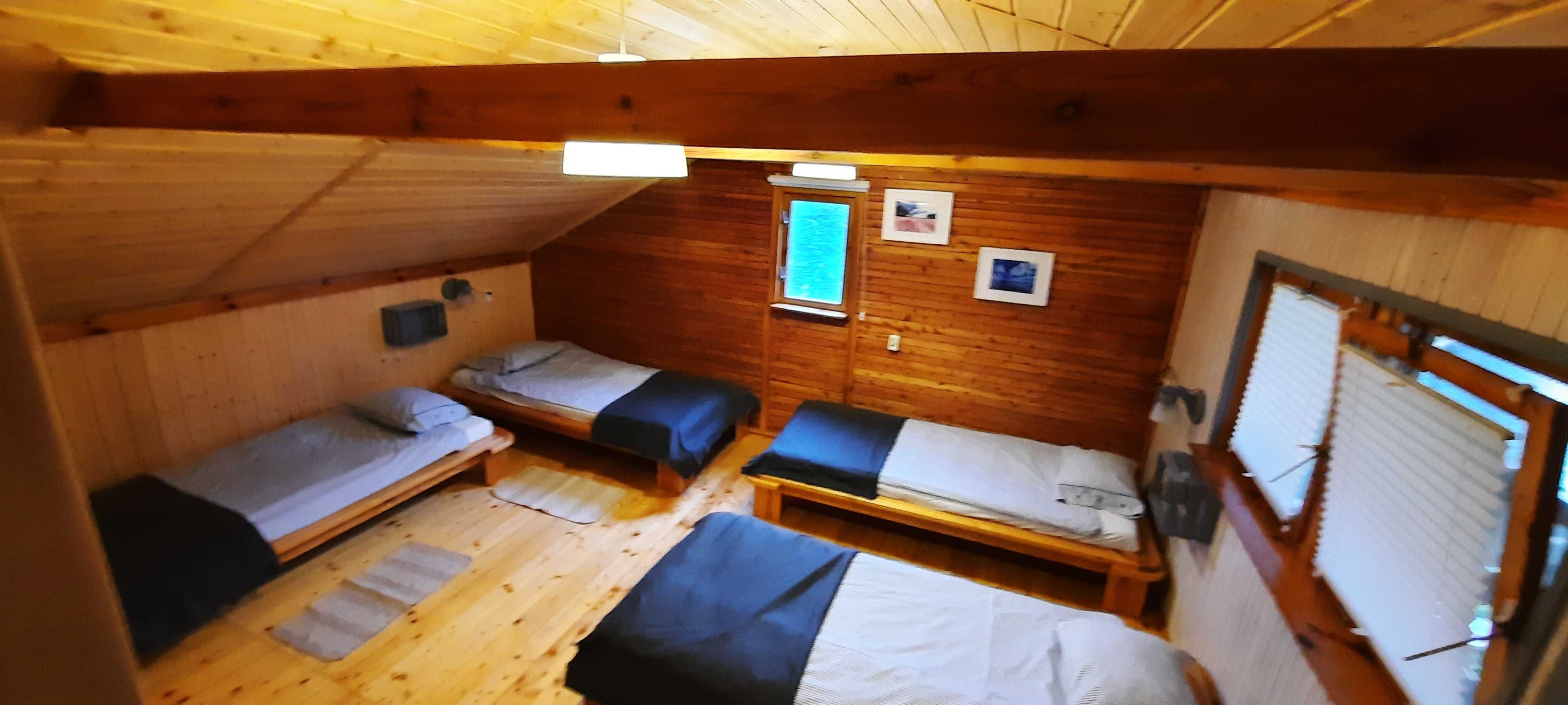 Pod Wierzbą - domek letniskowy nad jeziorem Łętowo