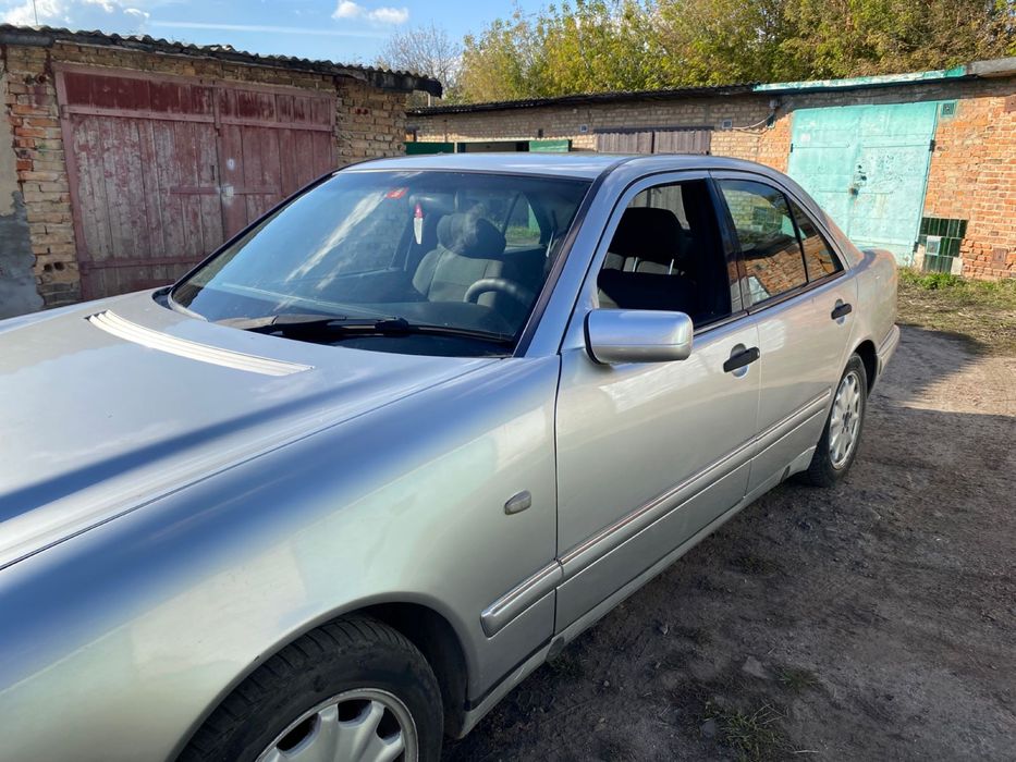 Мерседес е 300 d, мотор 3.0 дизель,коробка автомат