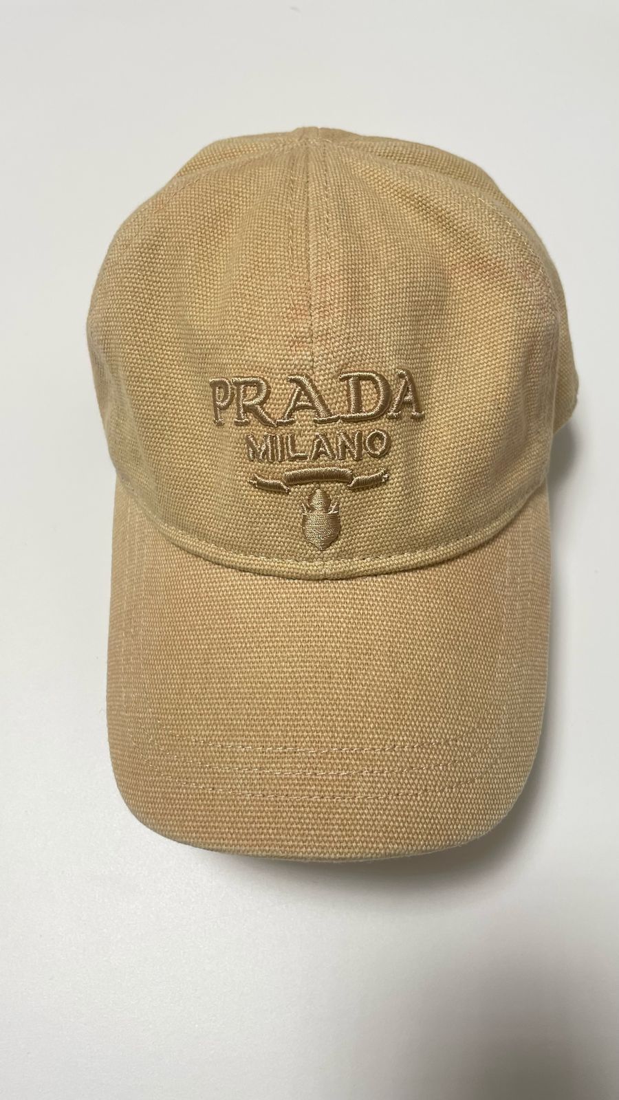 Prada бежева кепка розмір л 56-60см