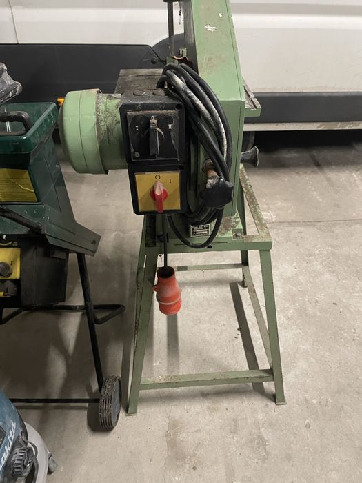 Pila tasmowa flottjet