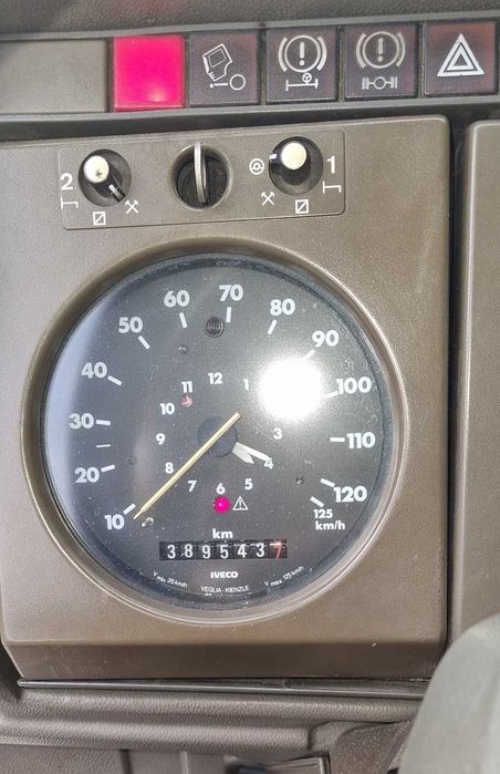 Продам евакуатор на запчастини