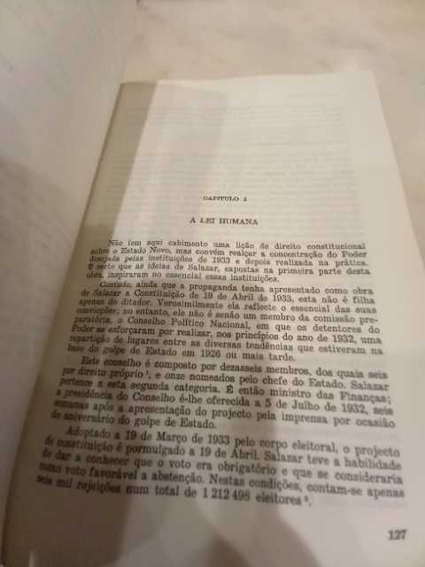 O Salazarismo por Jacques Georgel com prefácio de Mário Soares