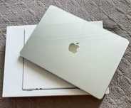 nowy macBook 
Kupiony, ale tak nie zaczęty używać.