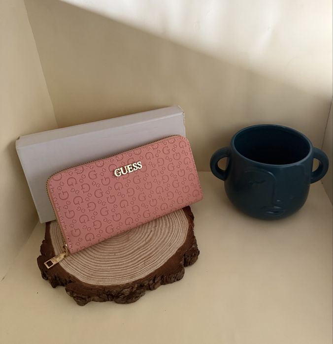 Carteira Guess nova