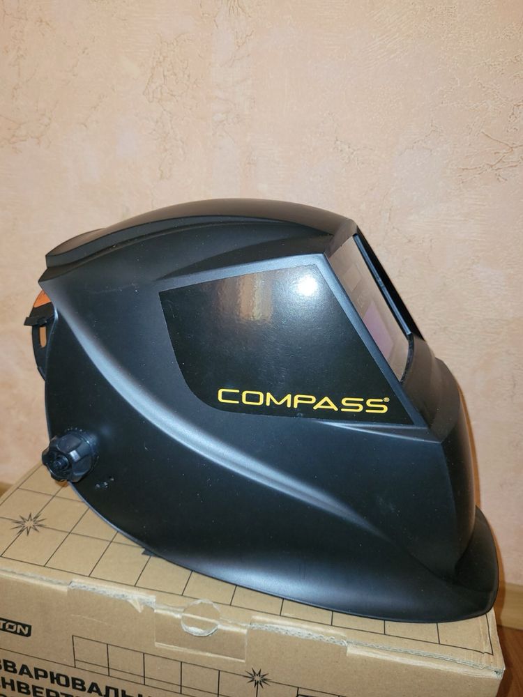 Маска зварювальника Compass WH-PLU-351E