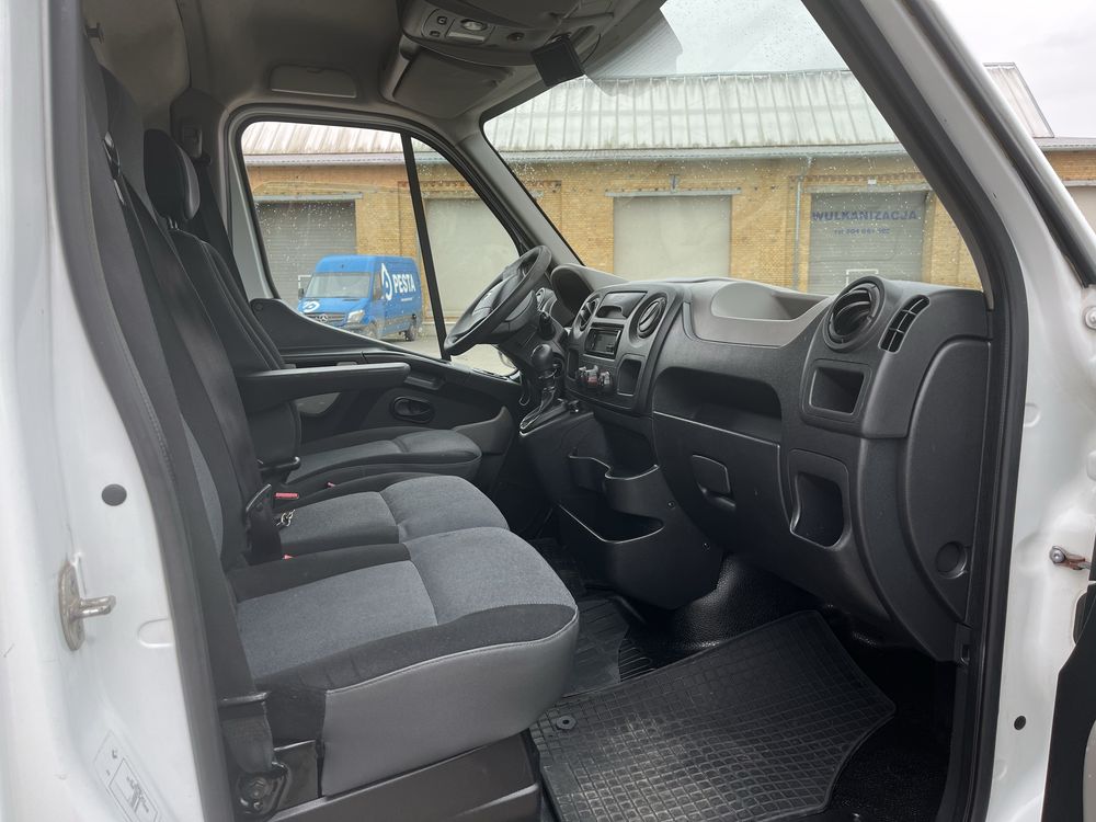 Renault Master 2.3 dCi 2013 • Bezwypadkowy • Stan BDB • Hak • Niemcy