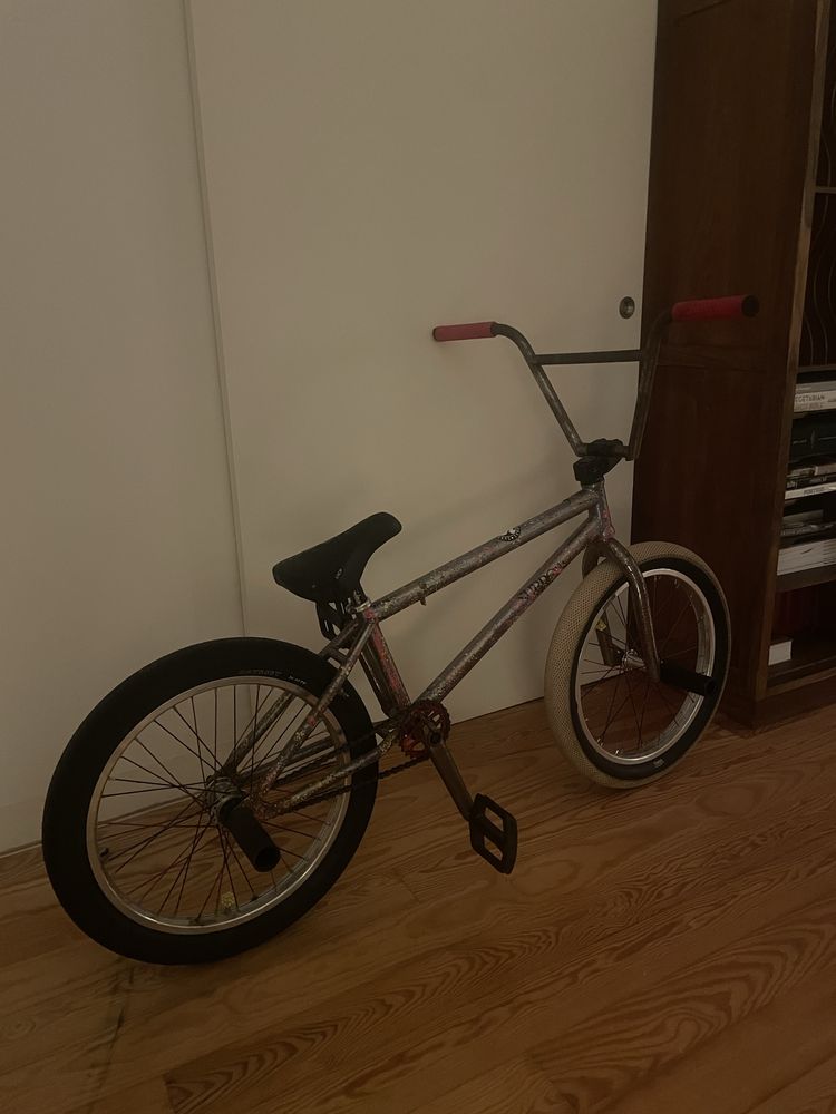 Bmx subrosa em bom estado