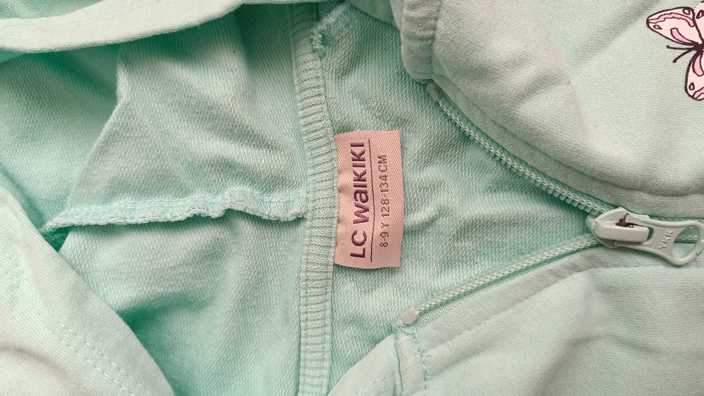 Костюм для девочки тройка .