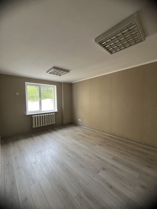 Здам Офісні кабінети Успенська