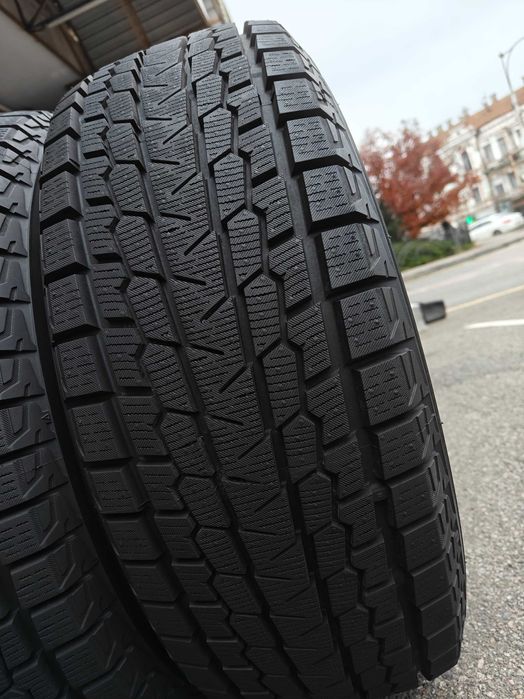 R18 235 60 шини зимові Yokohama Ice Guard G075 як нові Японія