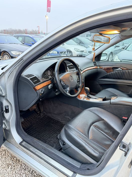 Na Sprzedaż Mercedes E klasa 2.7D/automat/zadbany/fajny st/klima/alu