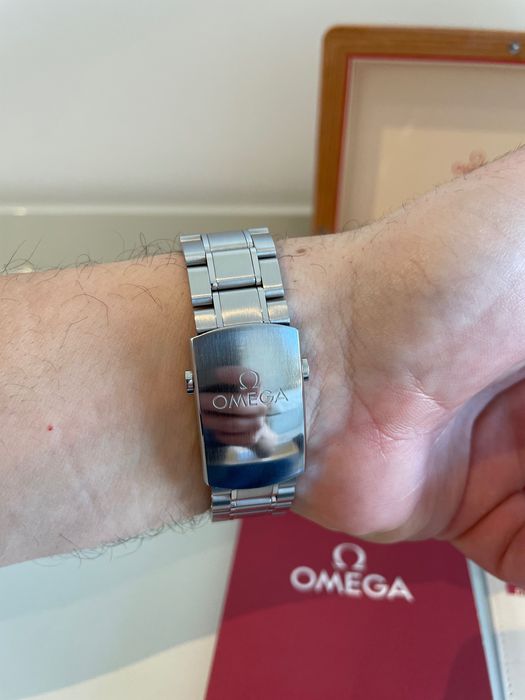 Omega Speedmaster 
Racing
44,25 MM