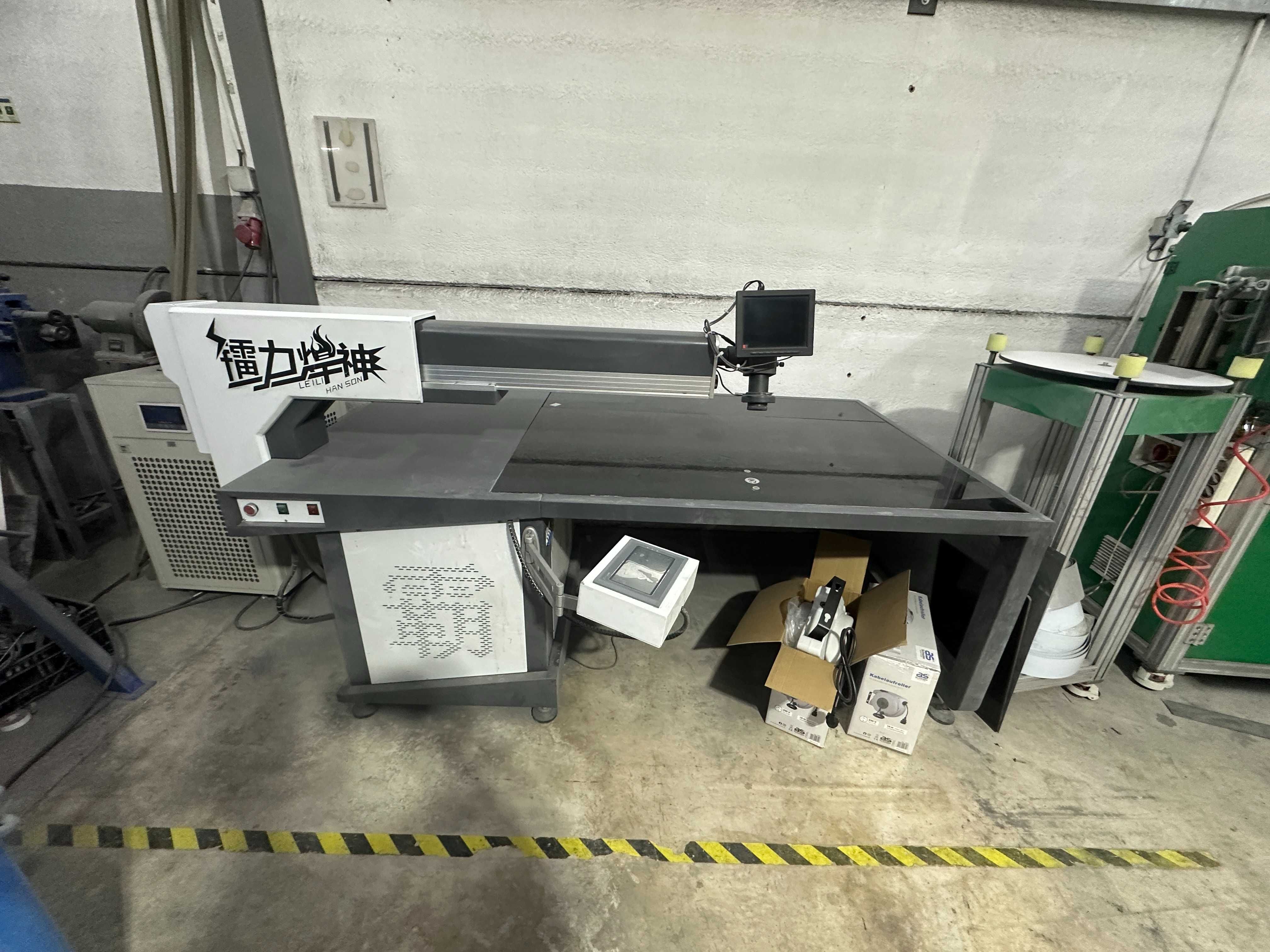 Máquina de Moldar letras 3D + Máquina de soldar letras 3D