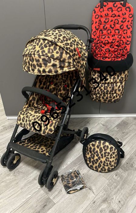 Леопардова коляска 6,8кг Cosatto woosh roar тренд